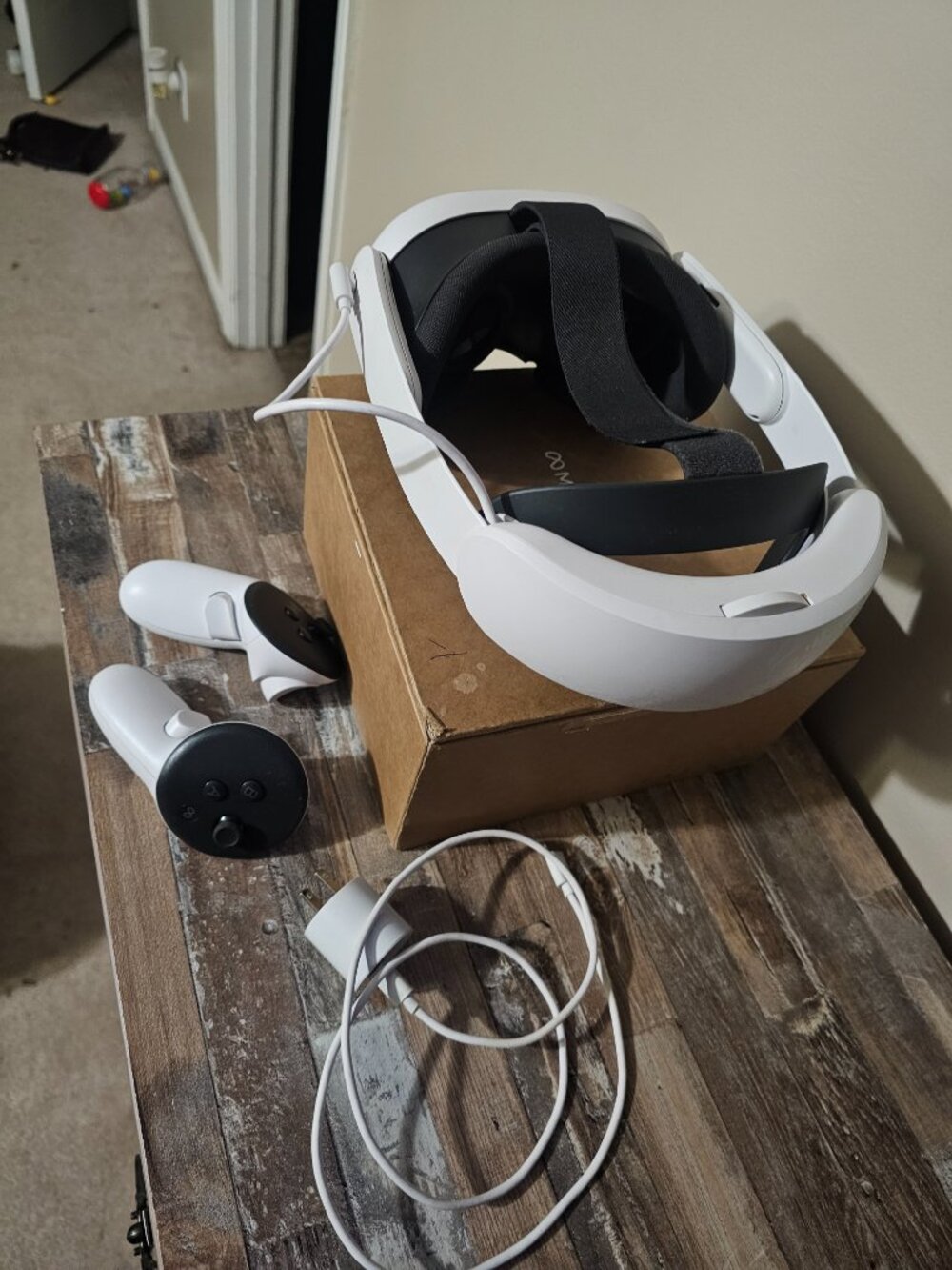 Meta Oculus 3 - Picture 2 of 2